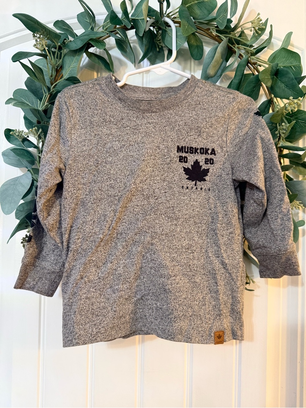 🌿10/$25 • Canadiana Muskoka Salt & Pepper Long Sleeve Top
